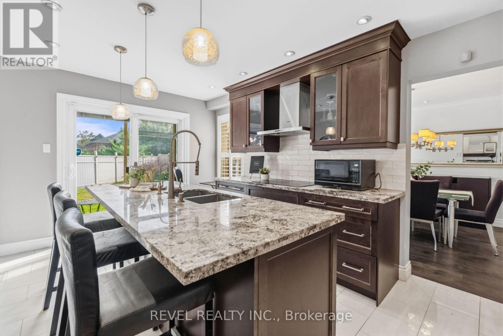 6624 MOCKINGBIRD LANE - 3