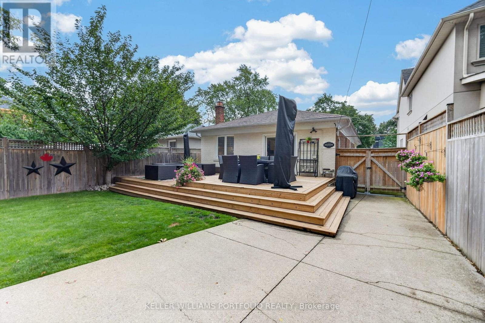 5 NORTHAMPTON DRIVE - Image 42