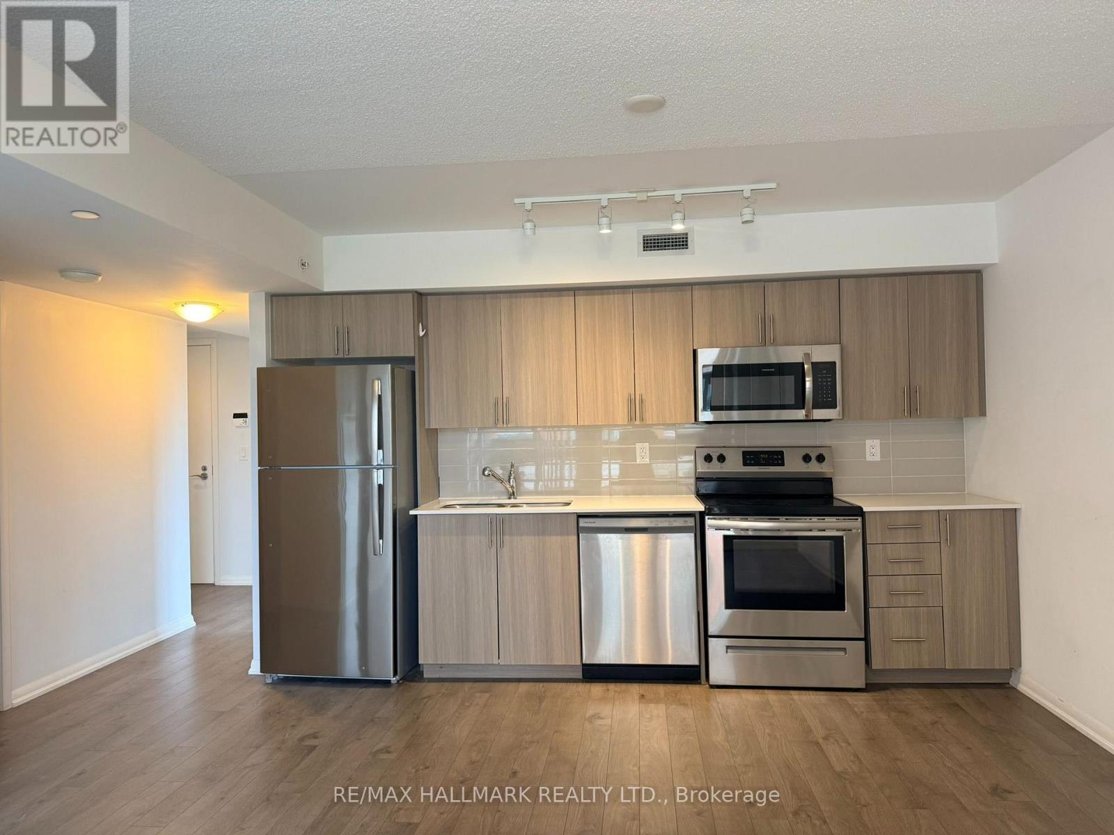 #208 3091 DUFFERIN STREET - 9