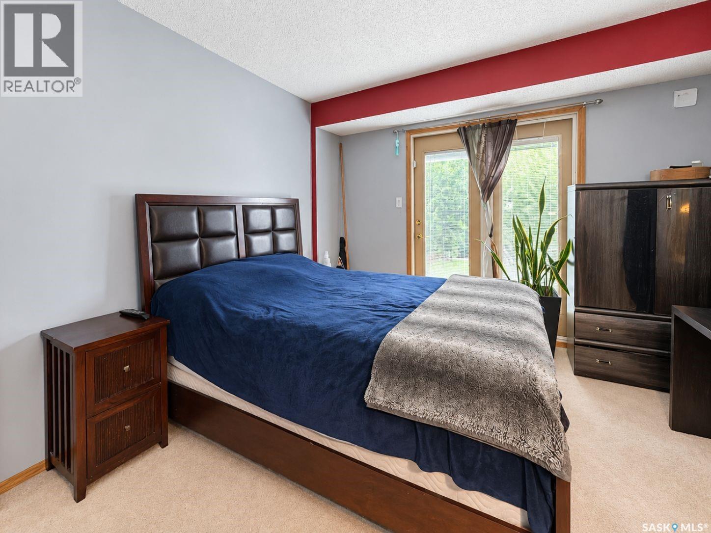 158 PETERSMEYER STREET - 11