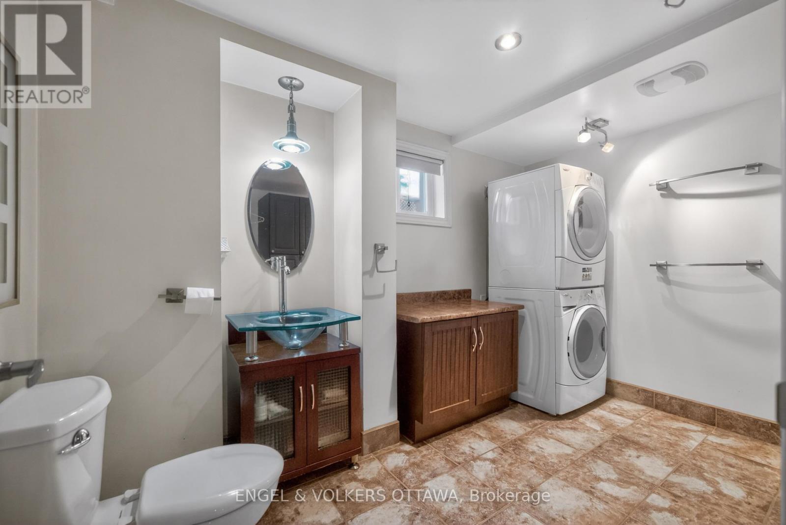 1396 MICMAC STREET - Image 21