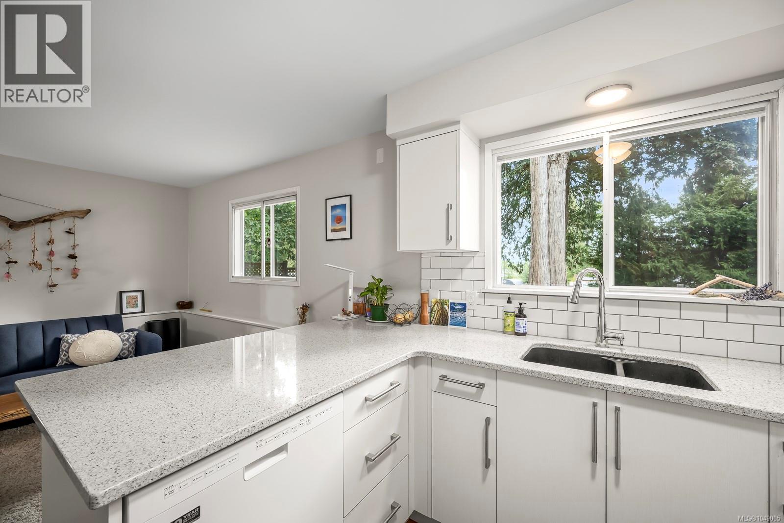 1320 Webdon Rd - Image 28