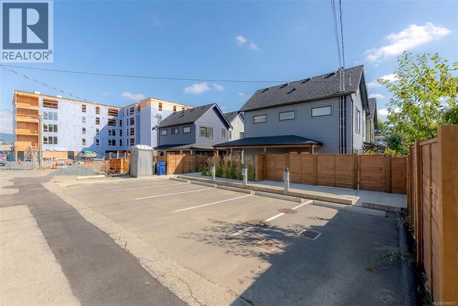 #2 2846 4th Ave - 33
