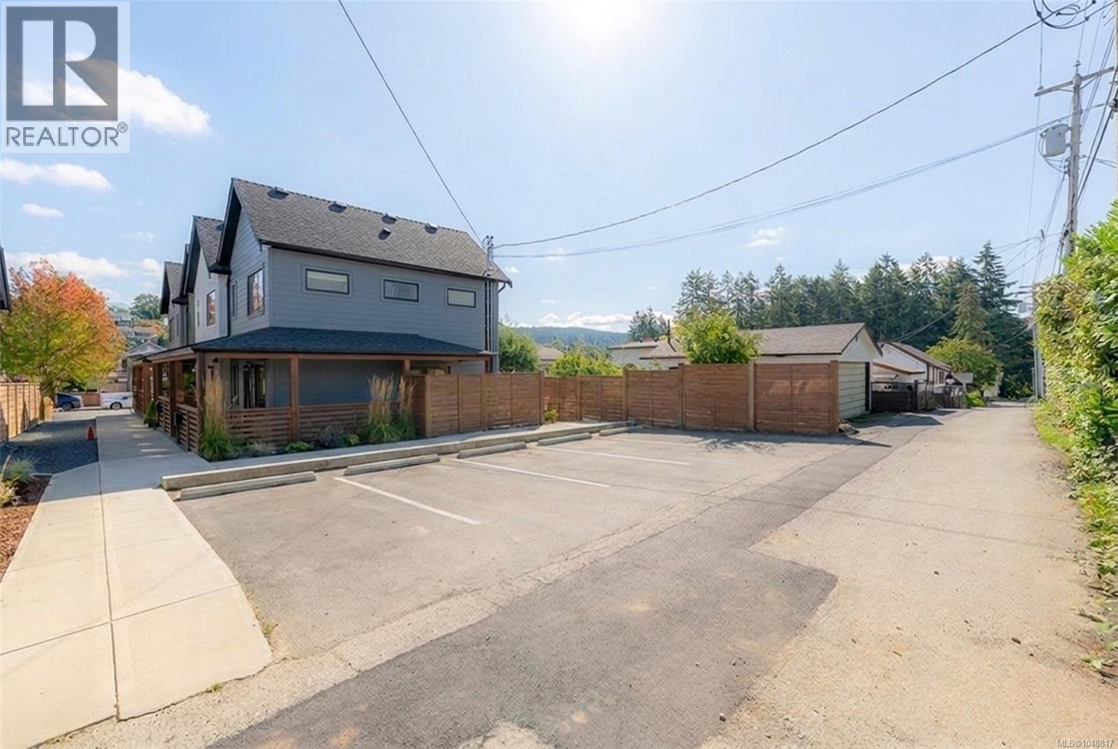 #2 2846 4th Ave - 34
