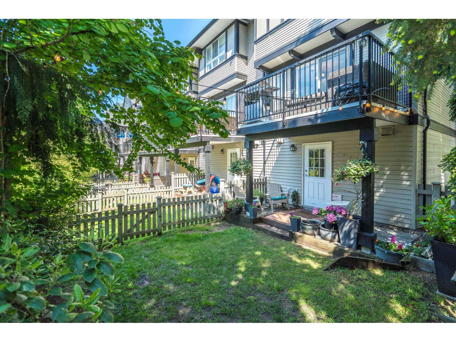 1 6747 203 STREET, Langley