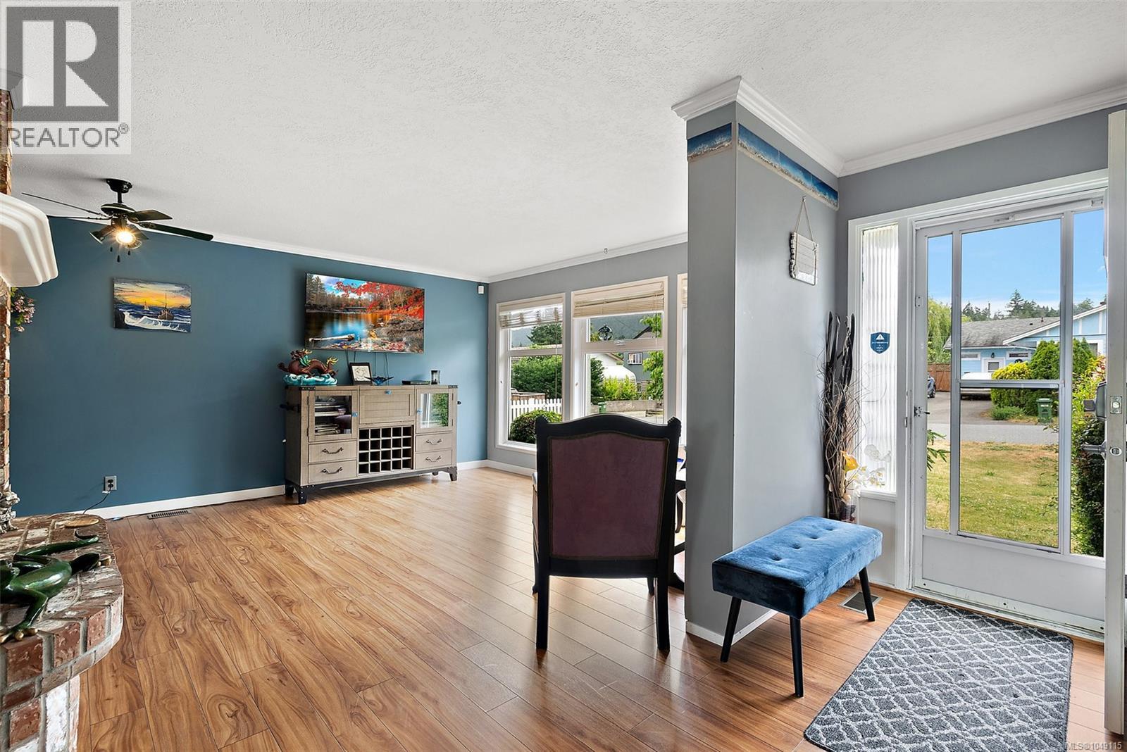 1573 Charlotte St - Image 6