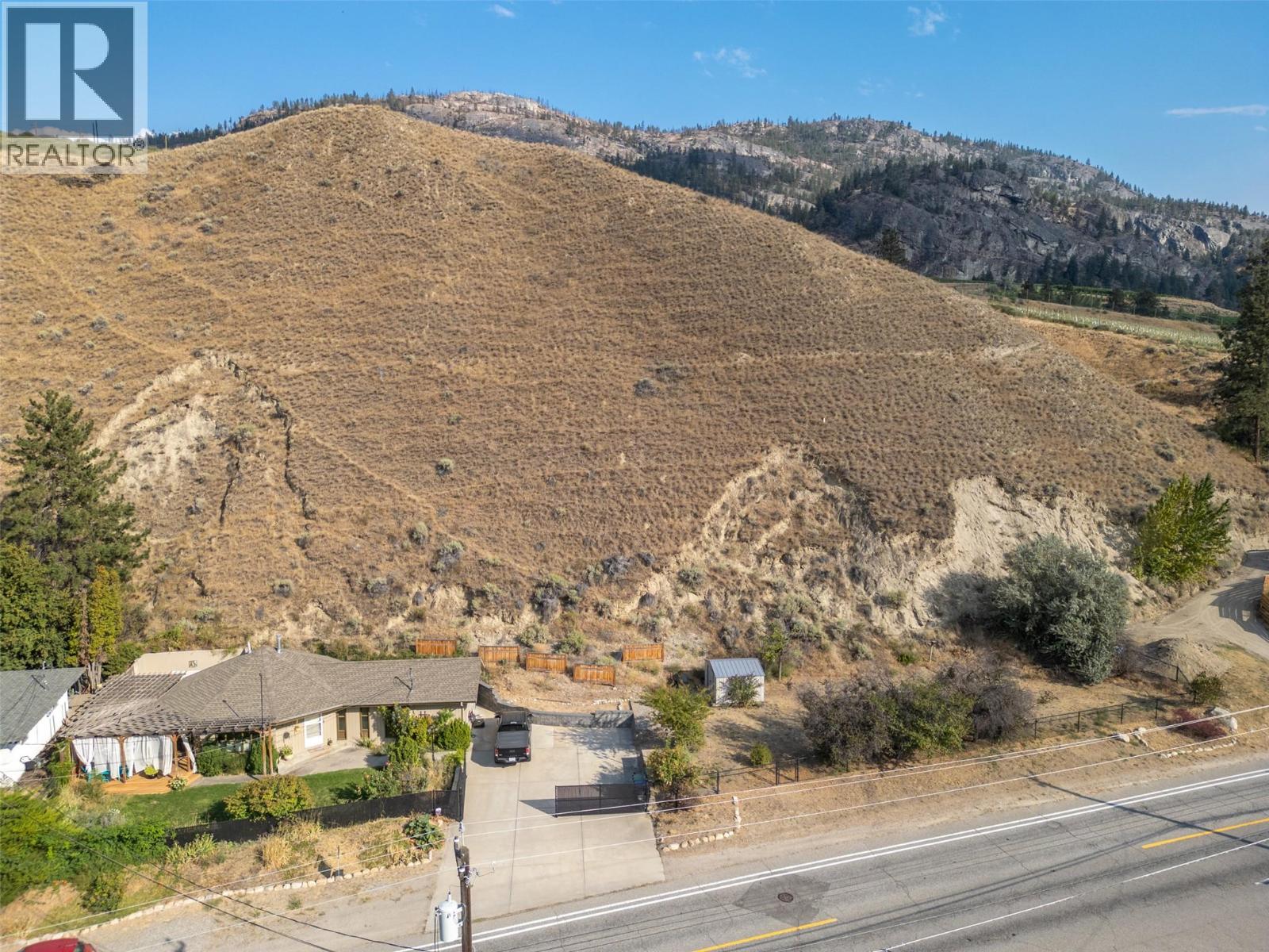4744 Lakeside Road - 1