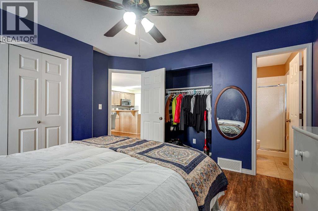 Listing photo – 4 Ing Close, Red Deer