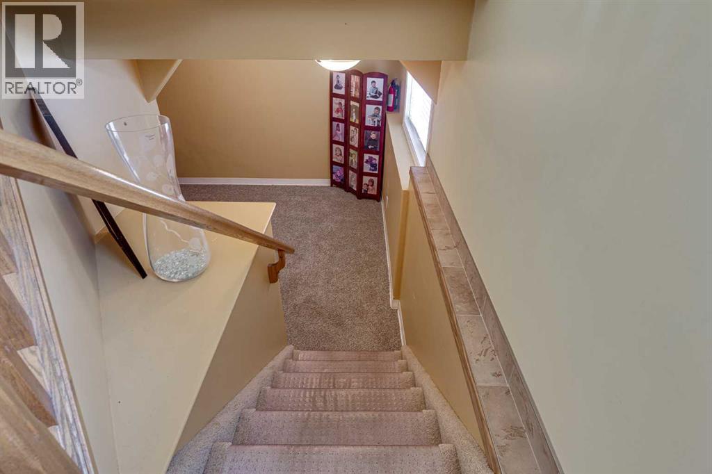 Listing photo – 4 Ing Close, Red Deer