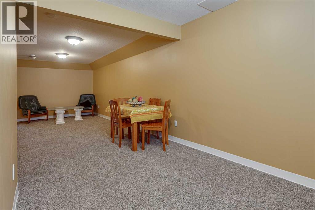Listing photo – 4 Ing Close, Red Deer
