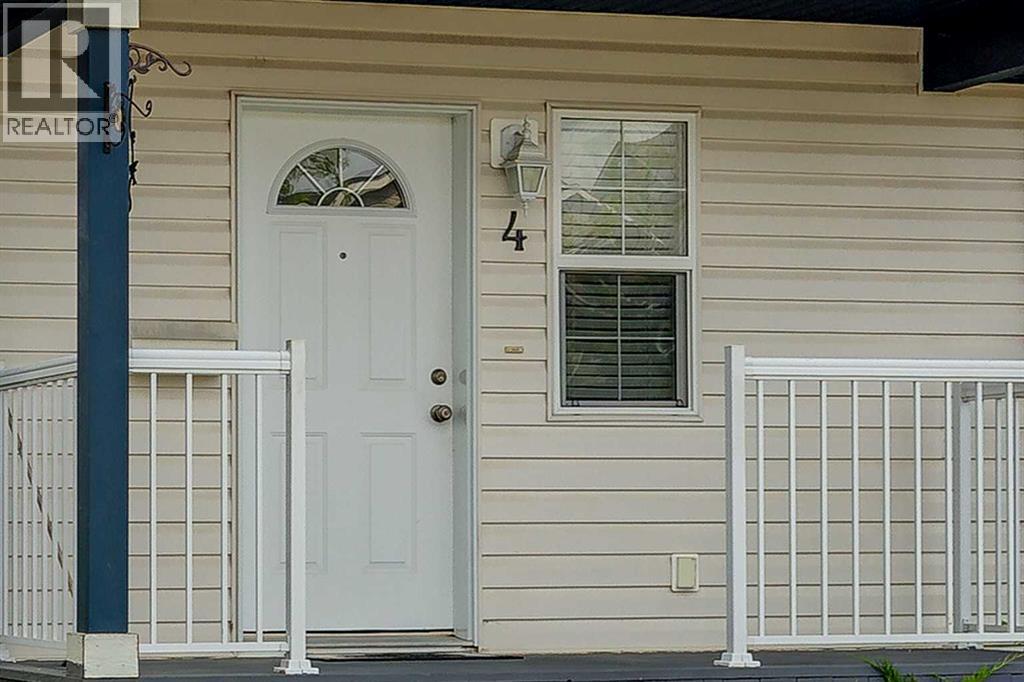 Listing photo – 4 Ing Close, Red Deer