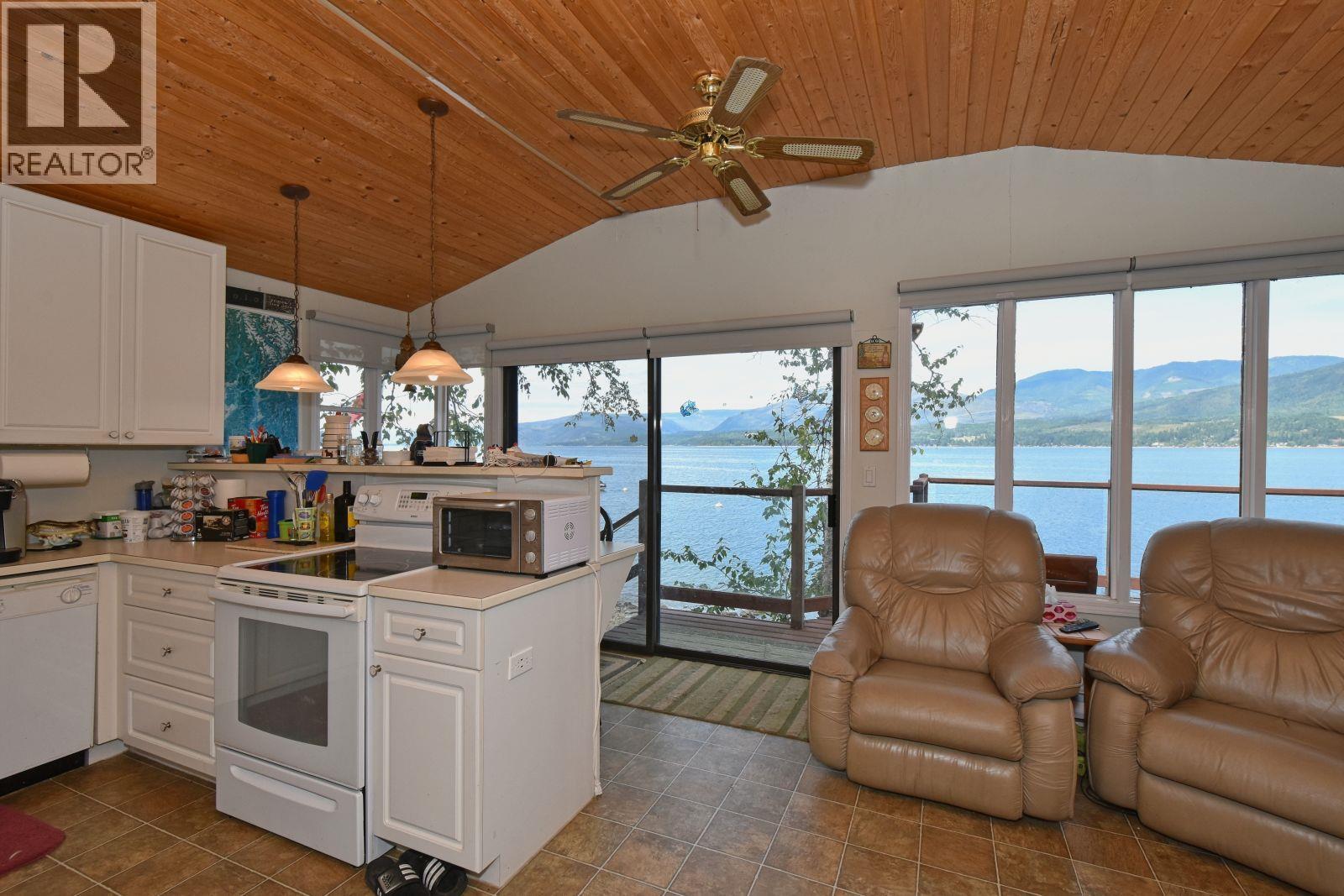  4141 Reid Road, Eagle Bay