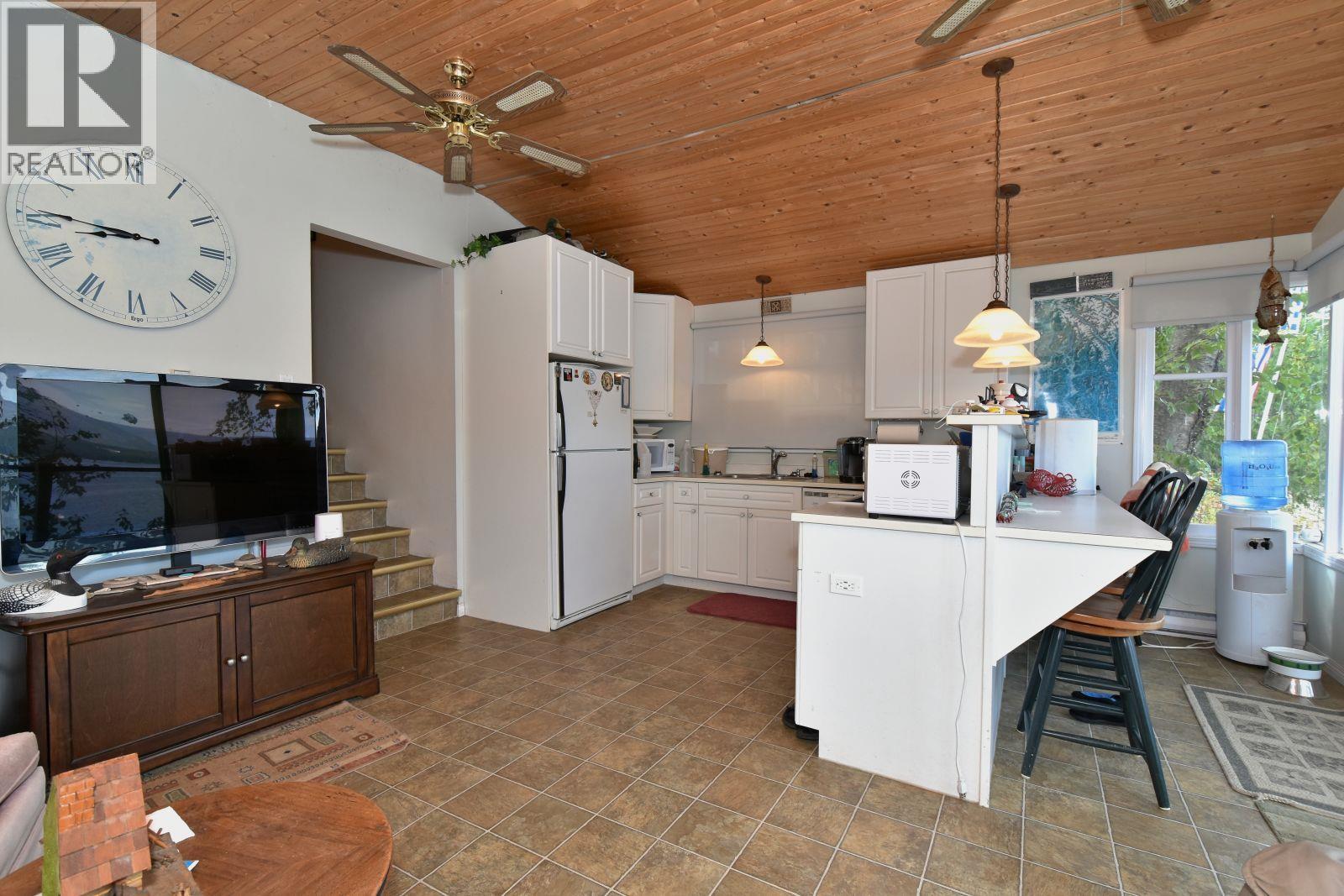  4141 Reid Road, Eagle Bay