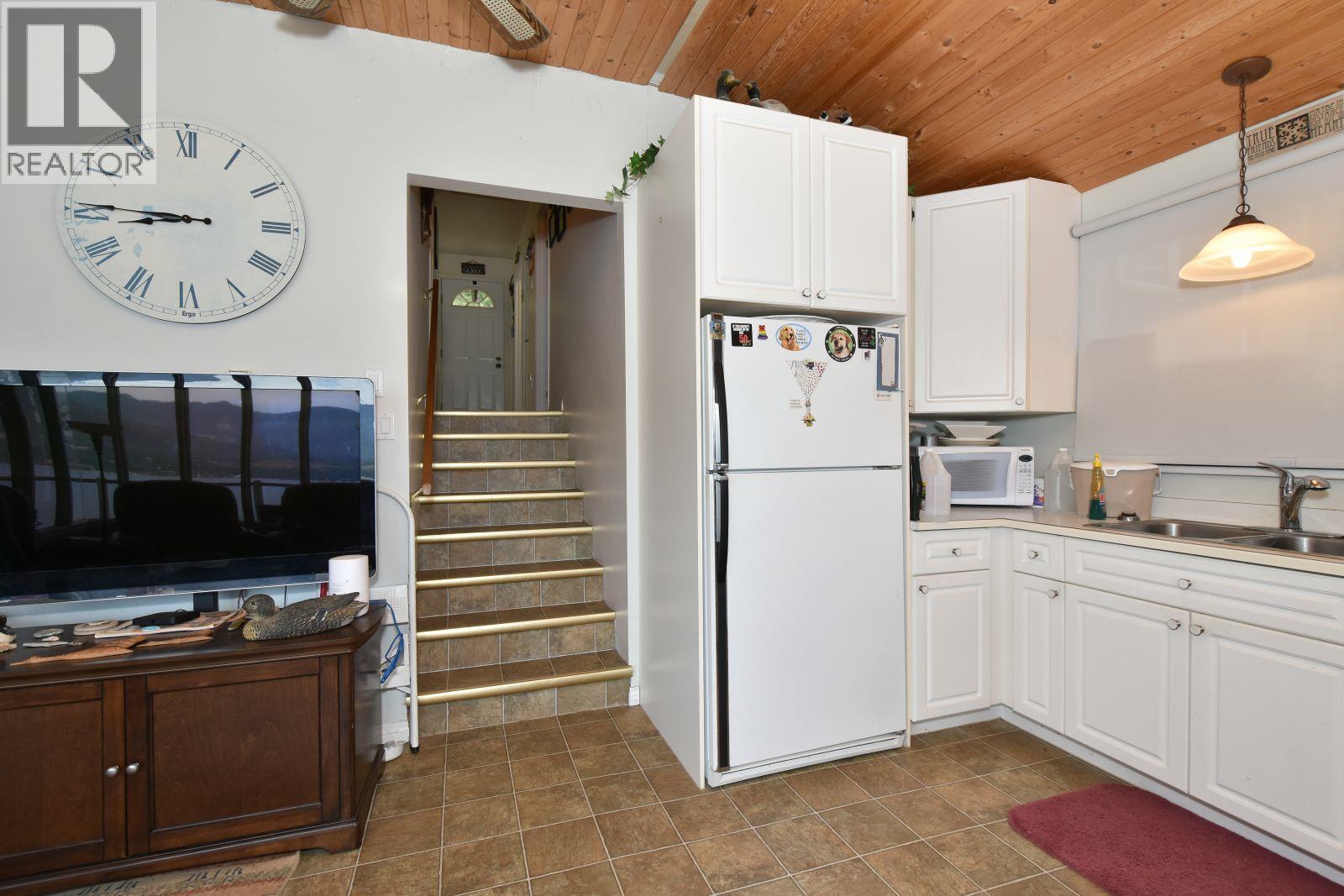  4141 Reid Road, Eagle Bay