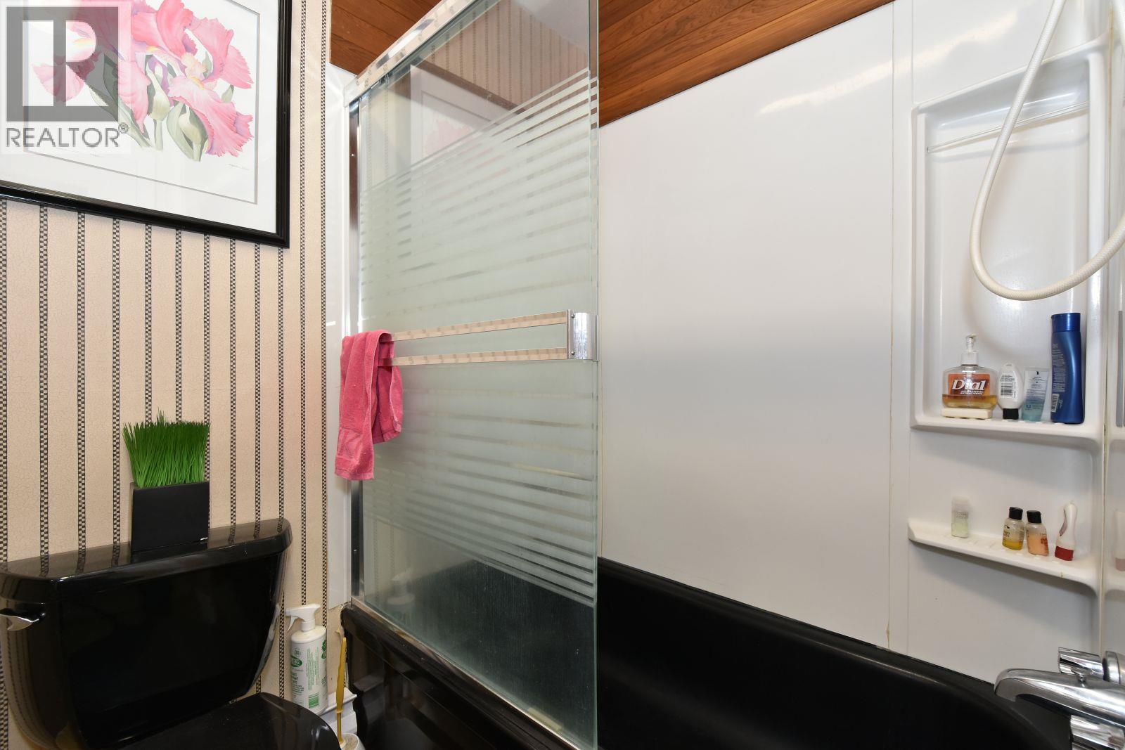  4141 Reid Road, Eagle Bay