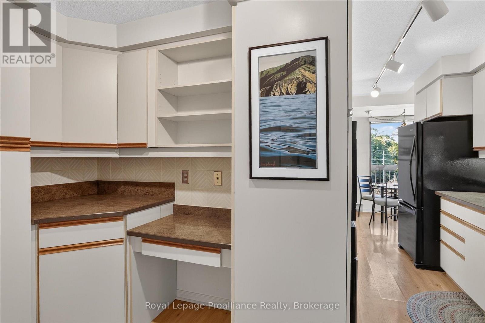 #408 40 AUBURN STREET - Image 19
