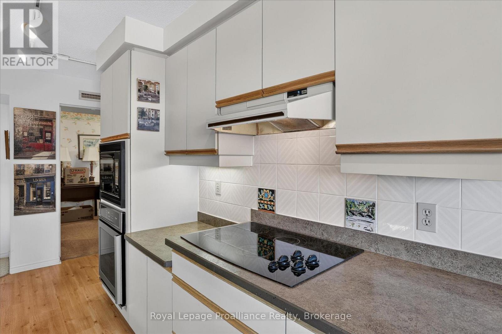 #408 40 AUBURN STREET - 21