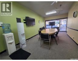 163 1st Avenue Ne, Swift Current, SK S9H2B1 Photo 10