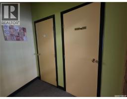 163 1st Avenue Ne, Swift Current, SK S9H2B1 Photo 8