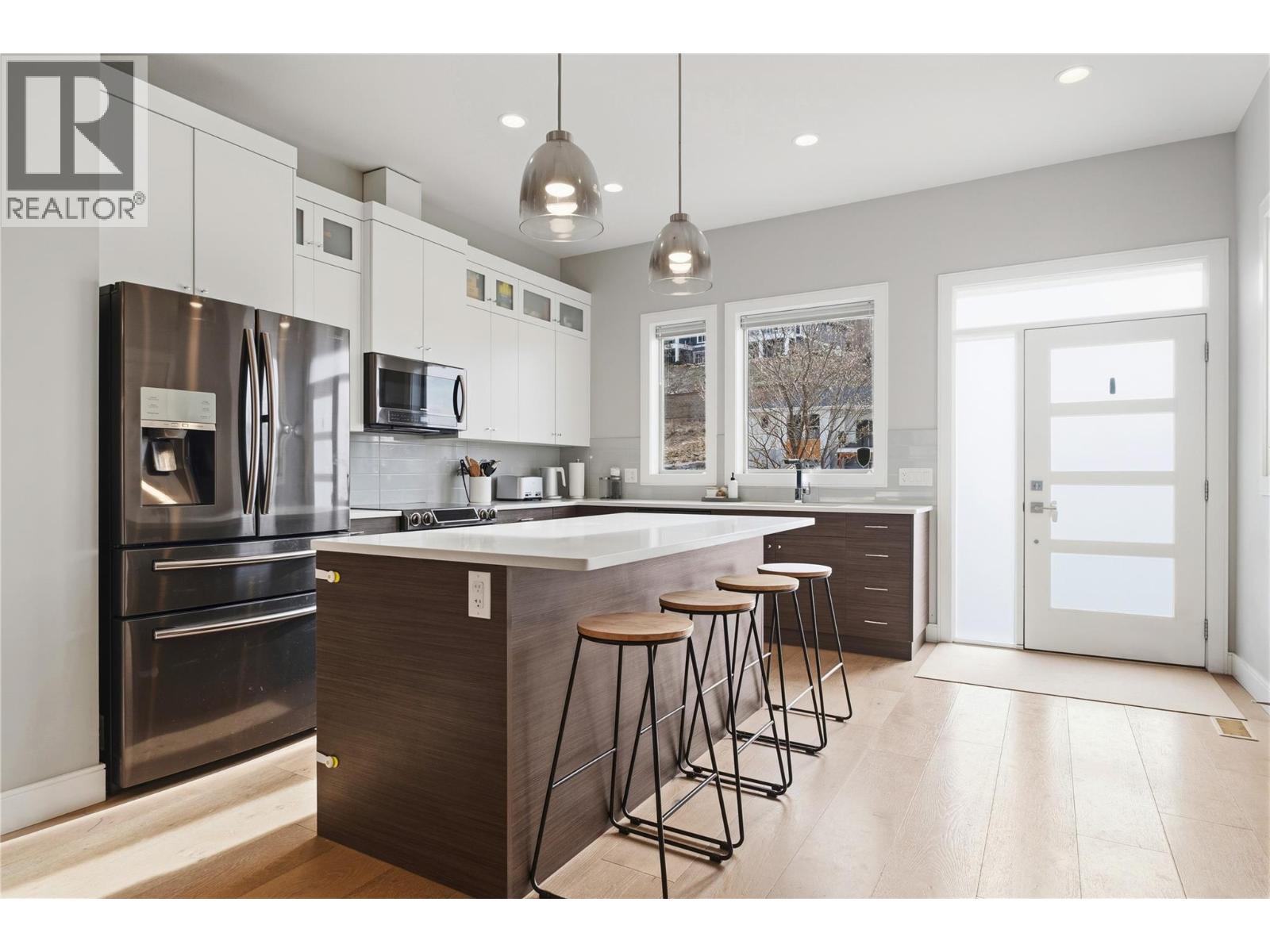  411 Dunbar Court, Kelowna
