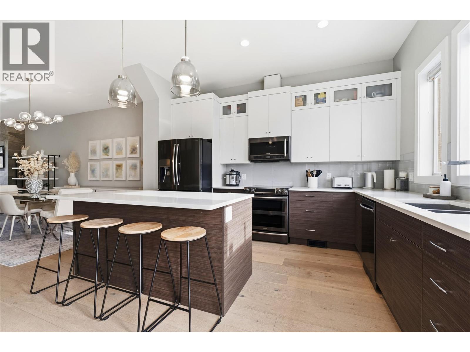  411 Dunbar Court, Kelowna