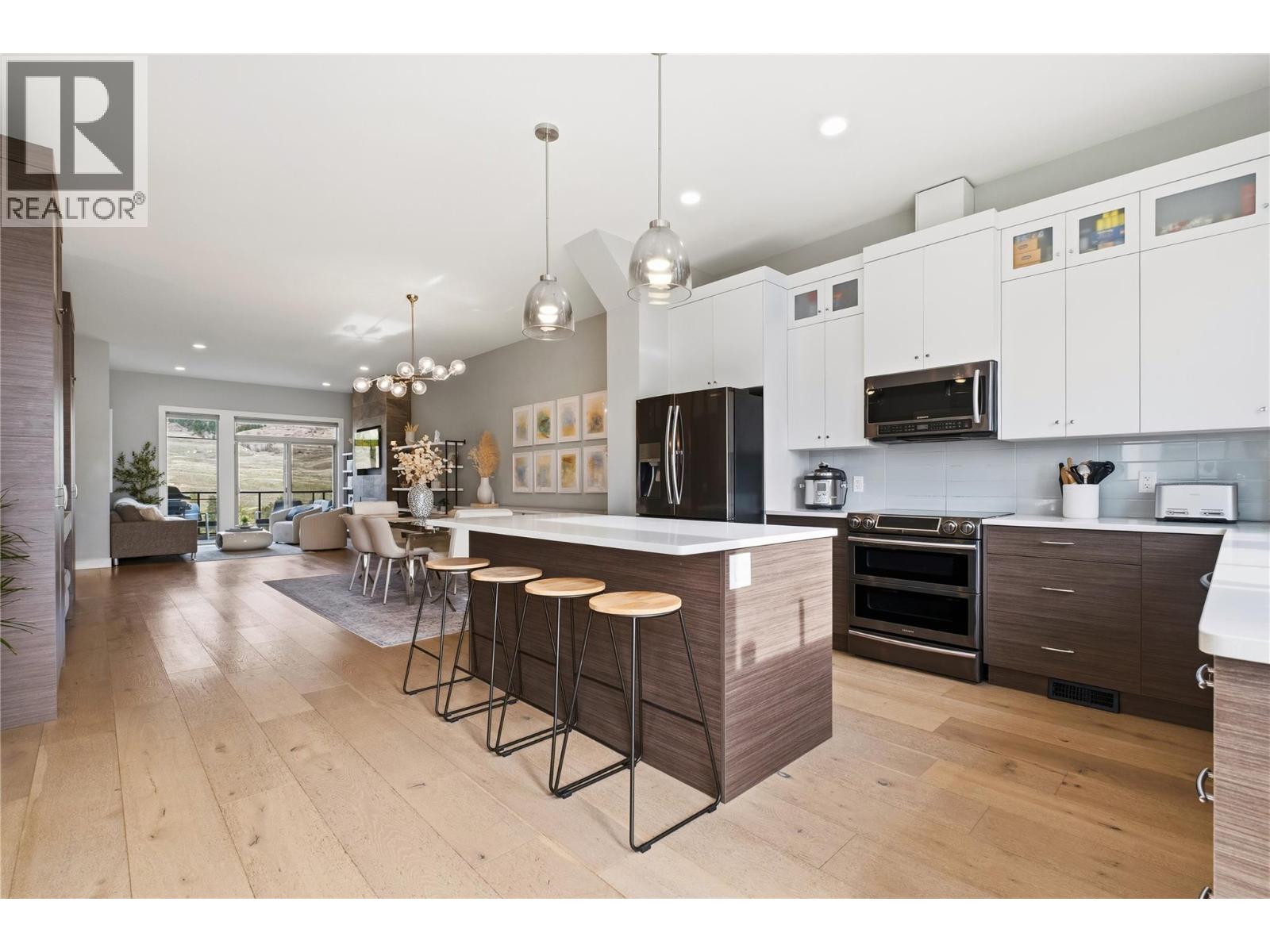  411 Dunbar Court, Kelowna