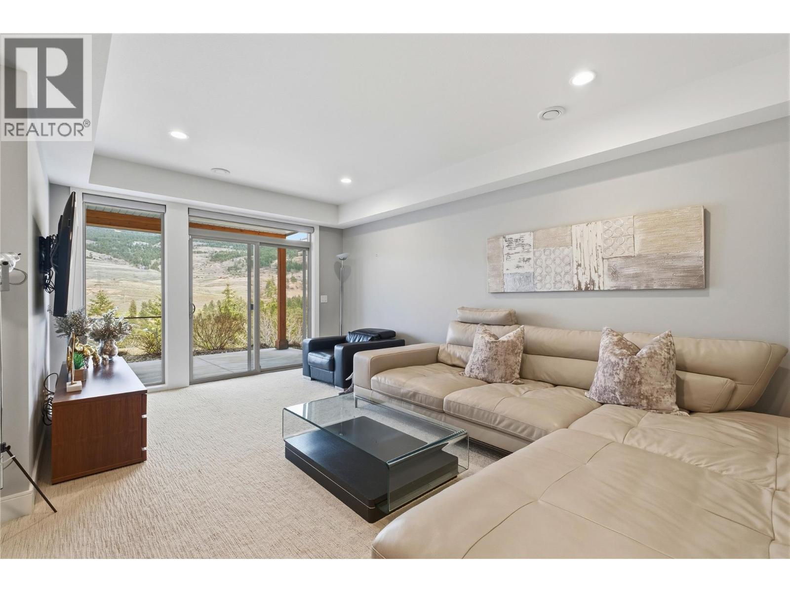  411 Dunbar Court, Kelowna