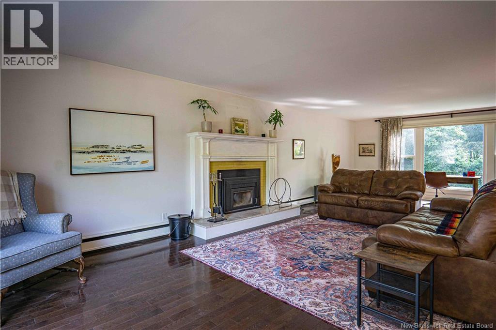 129 Alexandra Street - 8