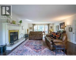 Bath (# pieces 1-6) - 129 Alexandra Street, Fredericton, NB E3B1Y5 Photo 7