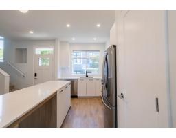 33 15235 Sitka Drive, Surrey, BC V3S0A9 Photo 8