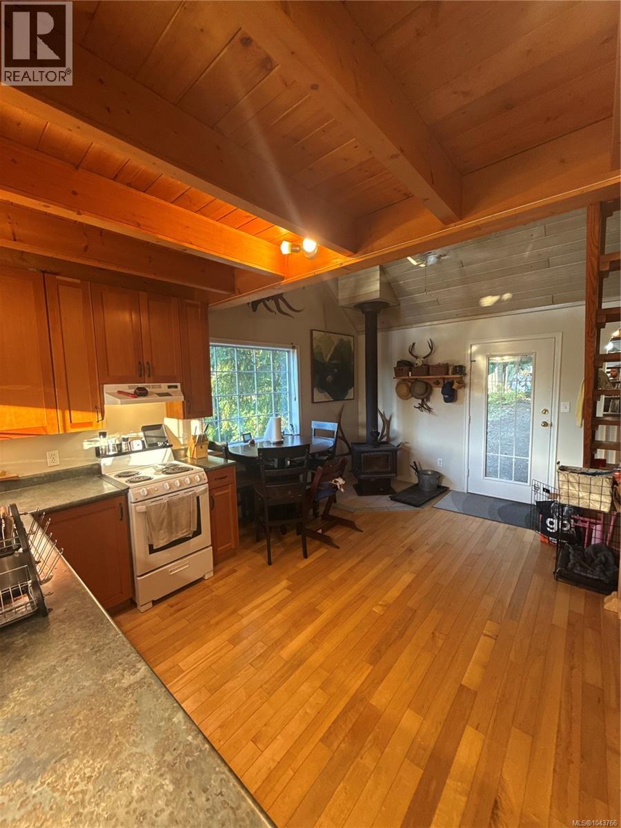 1204 Bazett Rd - Image 61