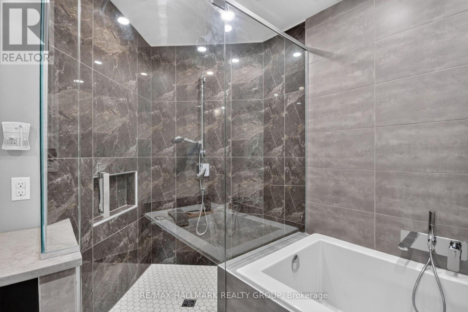 4 Bed, 3 Bath House for Sale in Ottawa – 8251 RANITA CRESCENT, Ottawa – MLS# X13760716 - Image 18