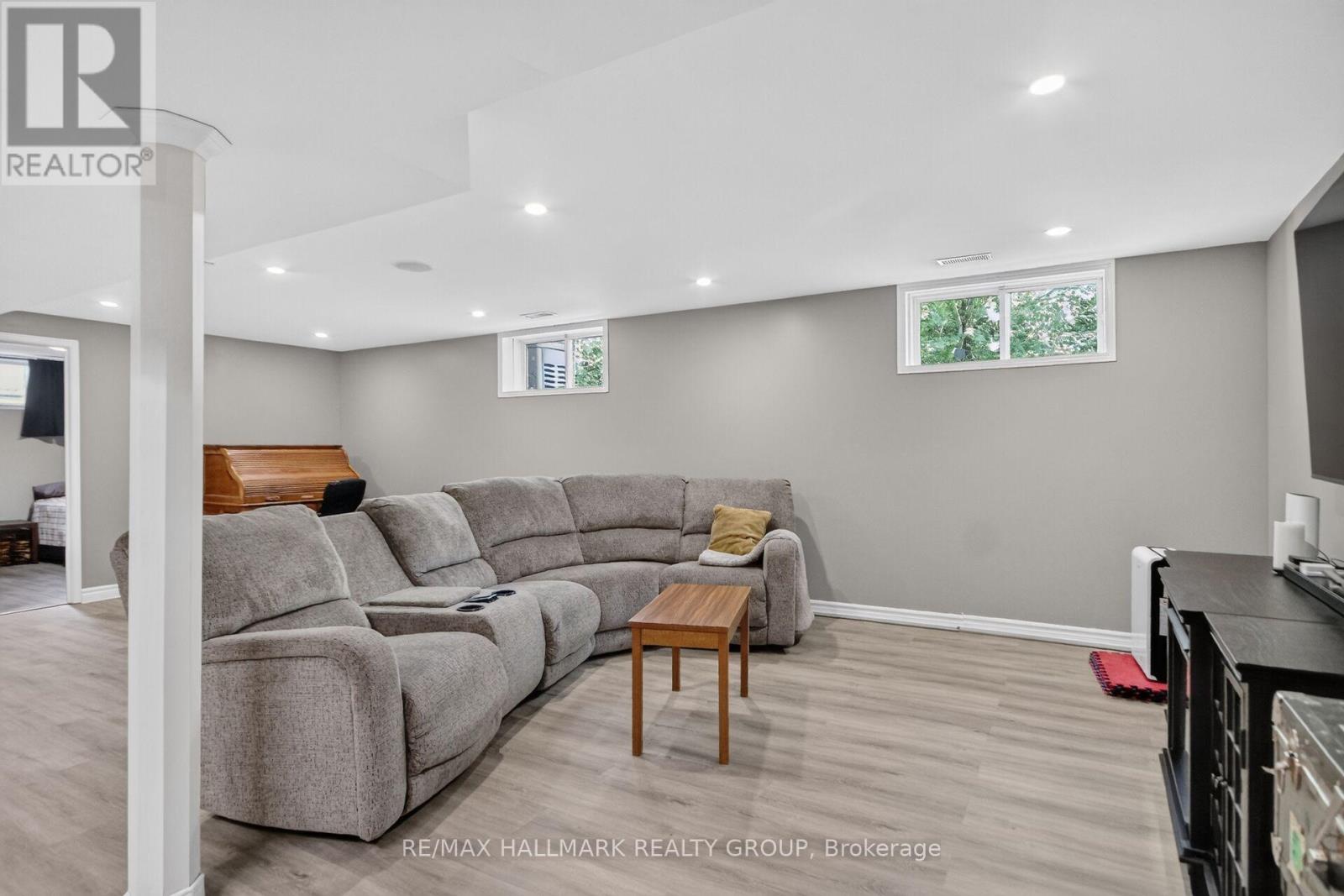 4 Bed, 3 Bath House for Sale in Ottawa – 8251 RANITA CRESCENT, Ottawa – MLS# X13760716 - Image 27