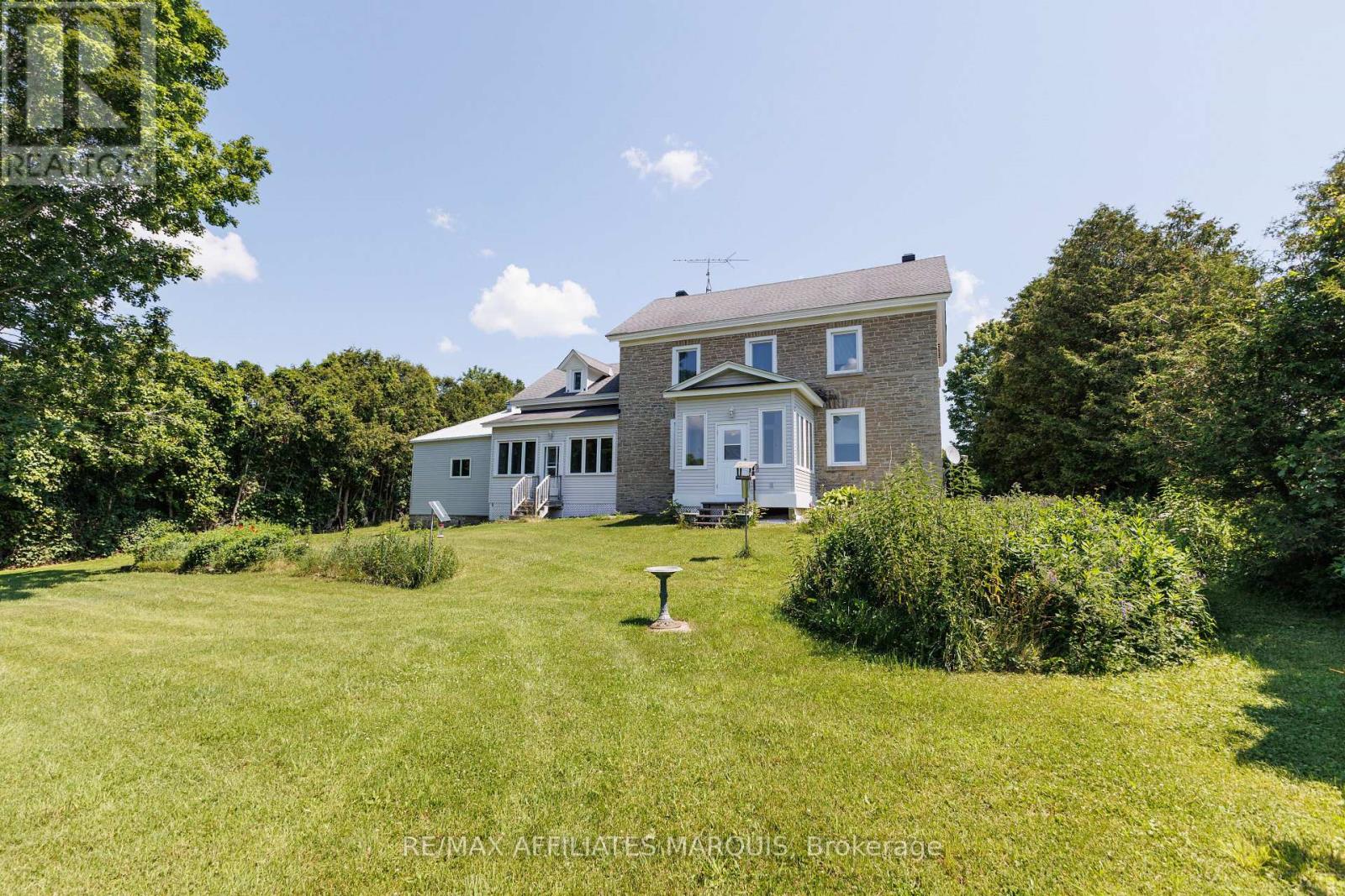 7105 ADAMS ROAD, Edwardsburgh/Cardinal — photo 2