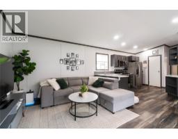 Kitchen - 1705 Hillier Road Unit# 10, Sicamous, BC V0E2E4 Photo 9