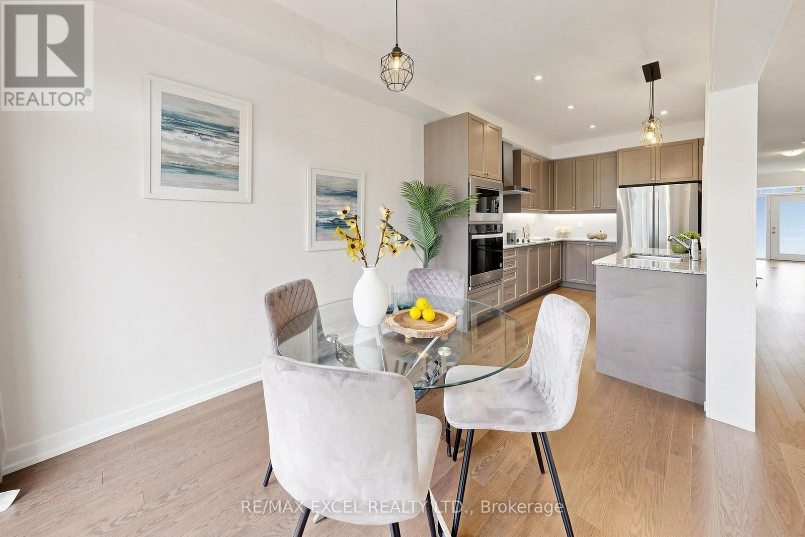 66 MOUNTAINSIDE CRESCENT - 11