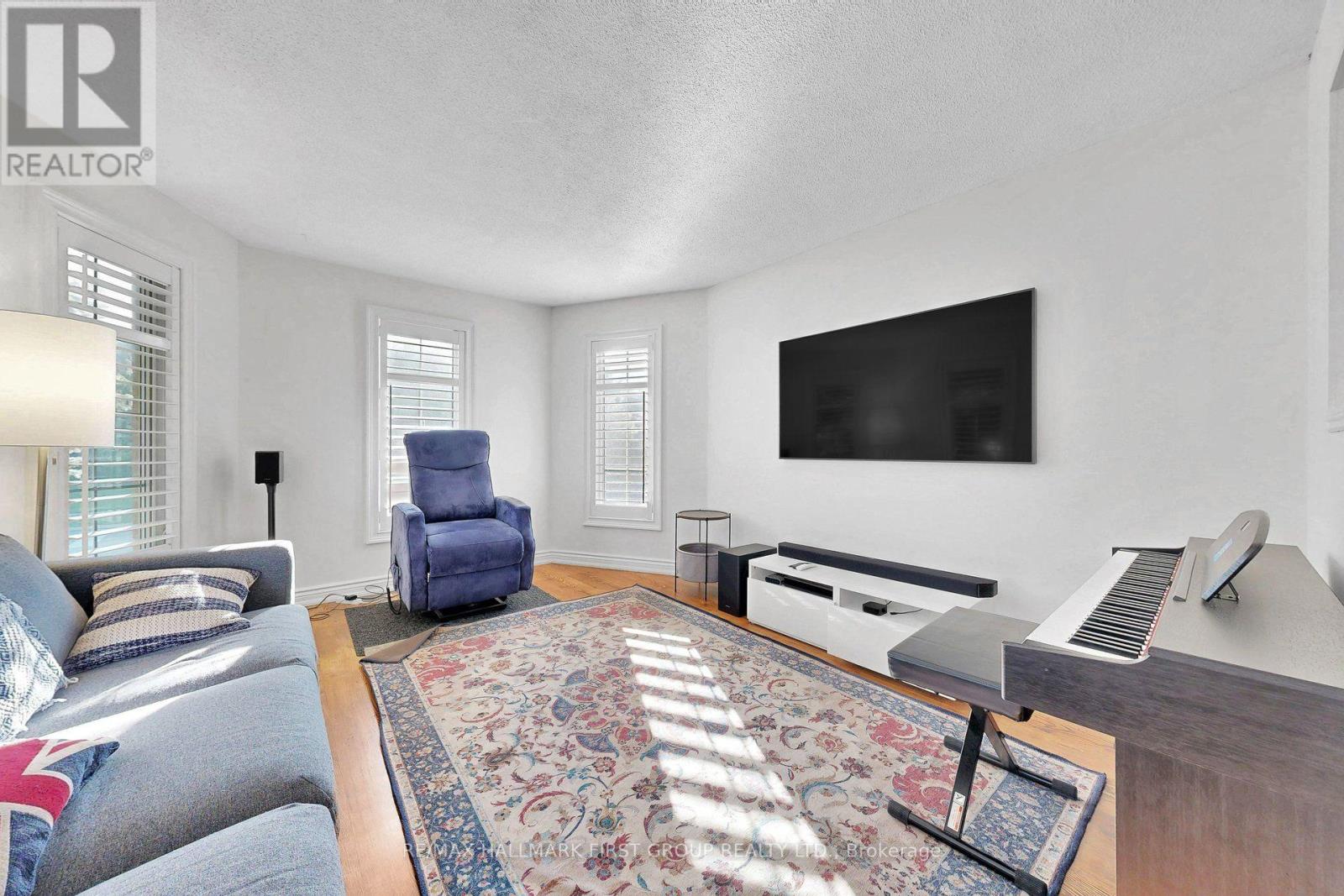 14 MARTINET STREET, Whitby (Pringle Creek) — photo 4