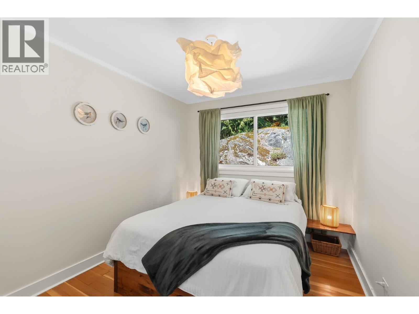 6577 MARINE DRIVE, West Vancouver