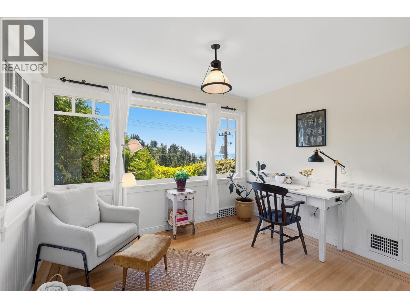 6577 MARINE DRIVE, West Vancouver