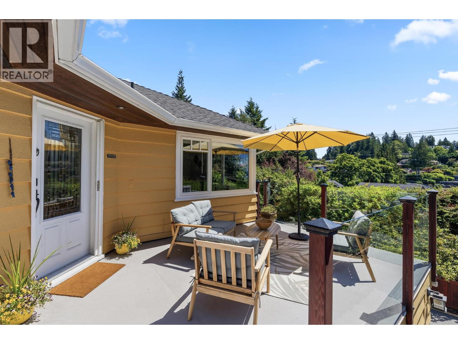 6577 MARINE DRIVE, West Vancouver