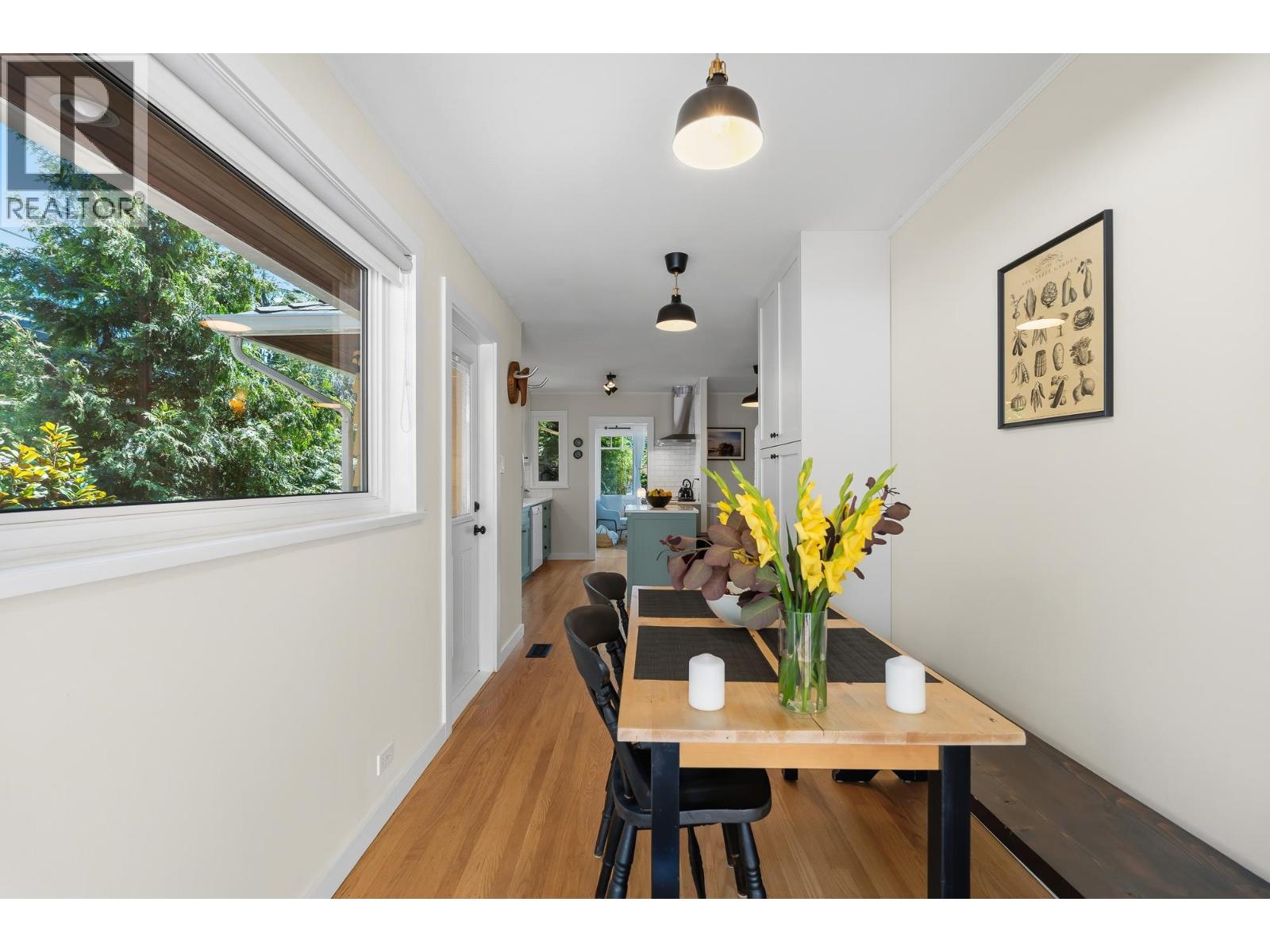 6577 MARINE DRIVE, West Vancouver