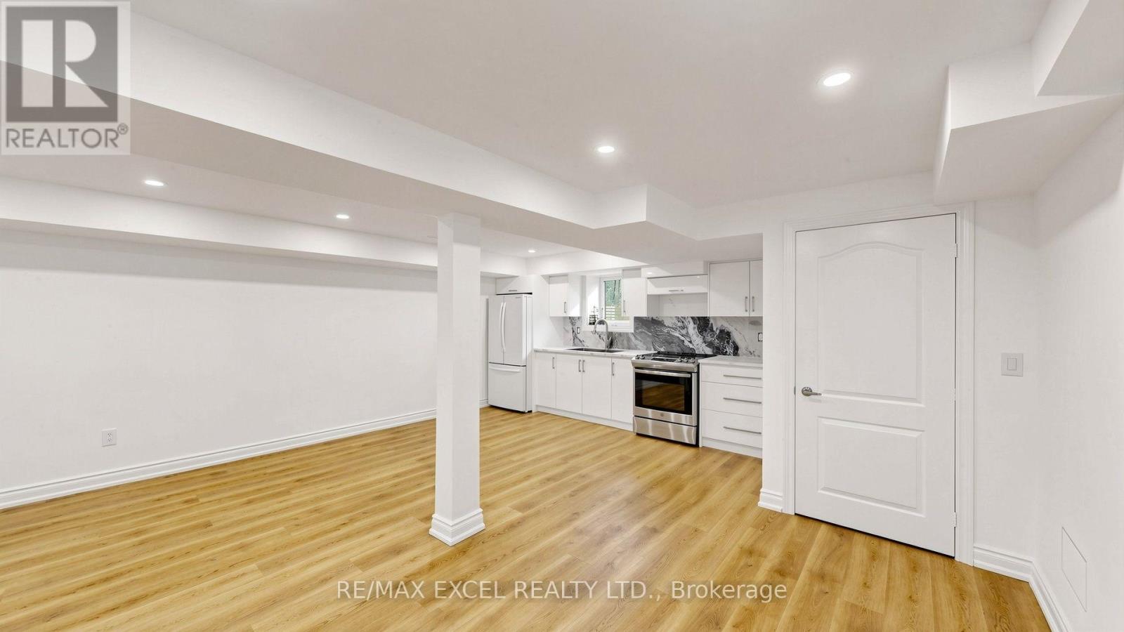332 DIXON BOULEVARD - Image 30