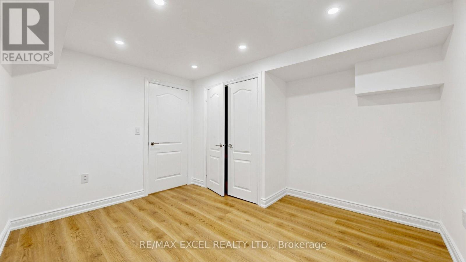 332 DIXON BOULEVARD - Image 33