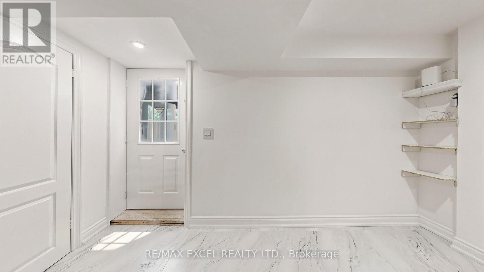 332 DIXON BOULEVARD - Image 35