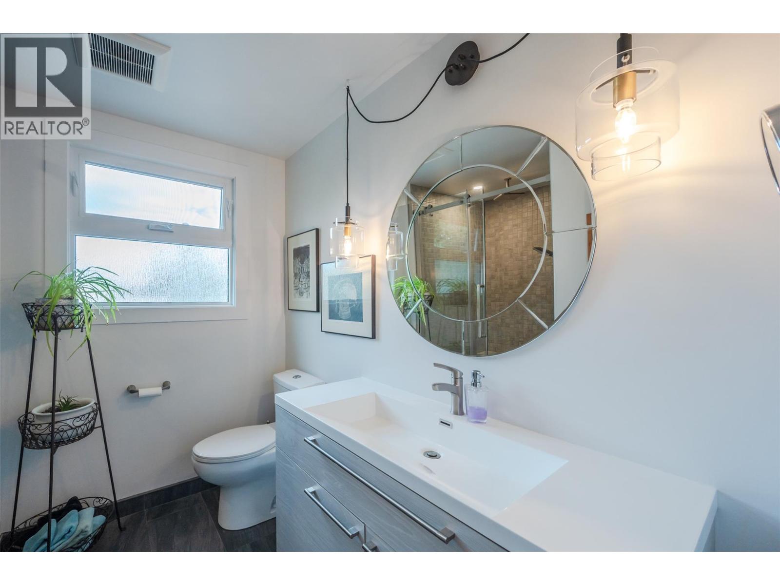 127 Elm Avenue, Penticton
