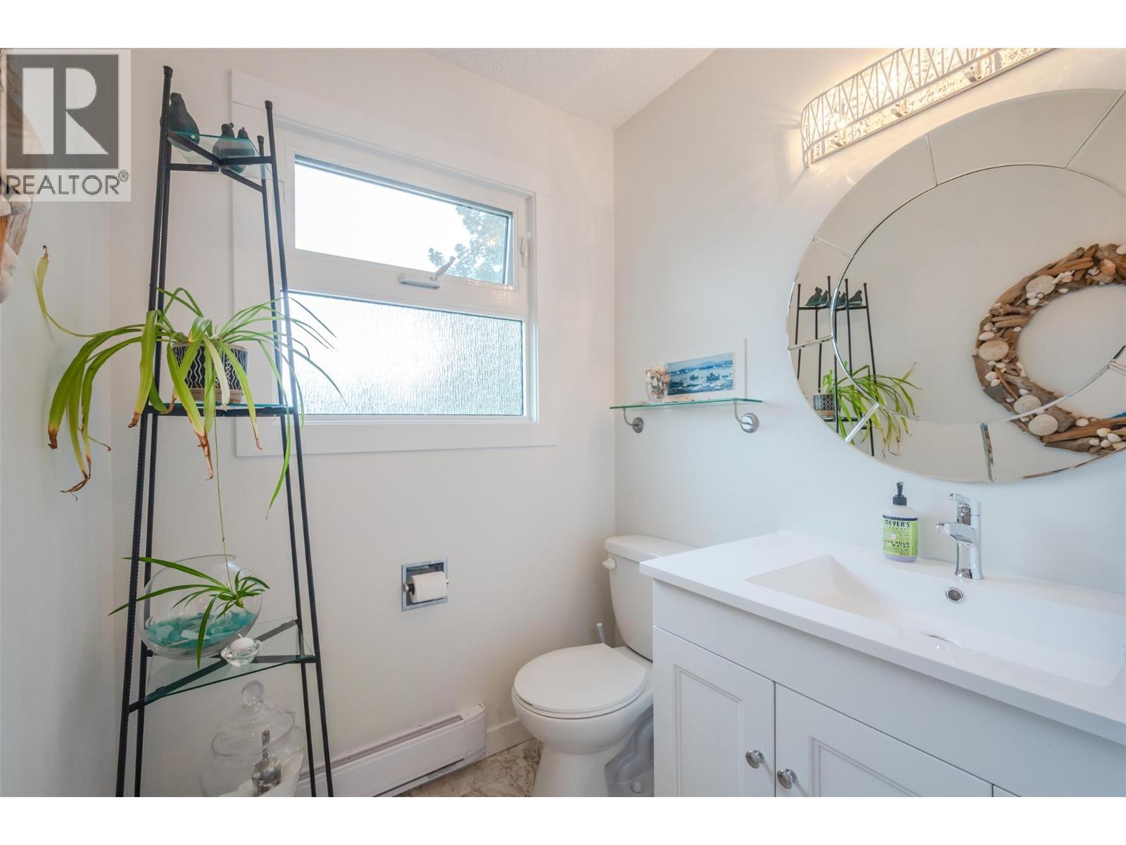 127 Elm Avenue, Penticton