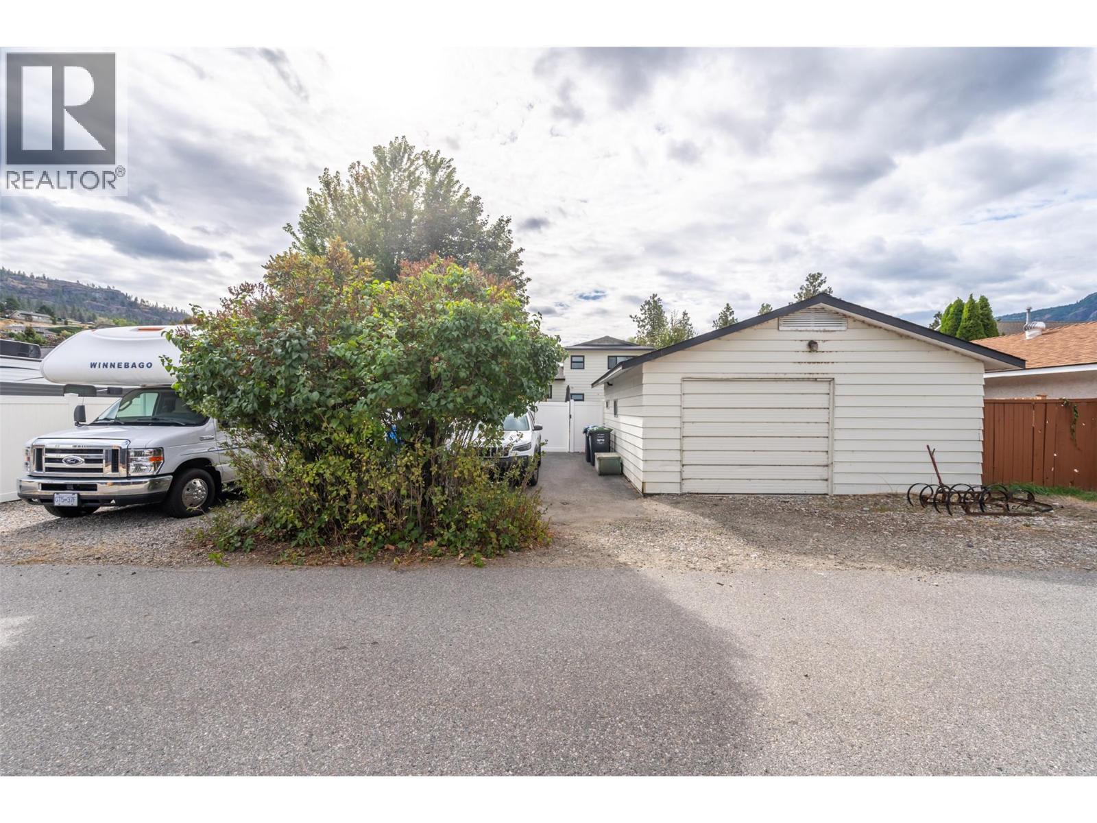 127 Elm Avenue, Penticton