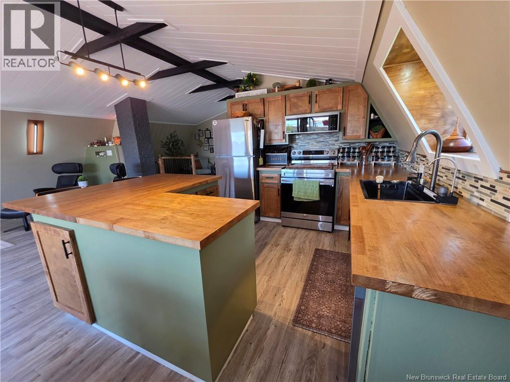 12 Caron Road - 16