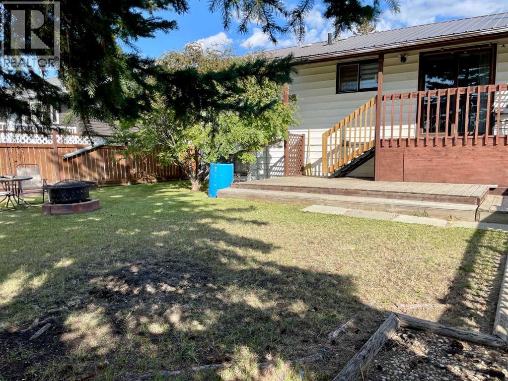 4516 45 Street - Photo 35