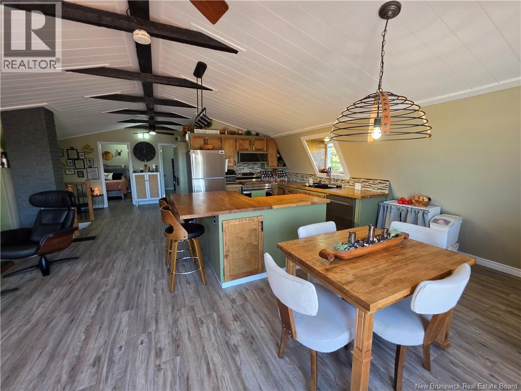 12 Caron Road - 14